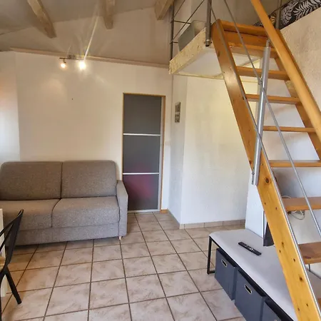 2 Pieces Avec Clim, Parking, Proche Commerces Et - Sainte-maxime, Golfe De St-tropez - Fr-1-780-76