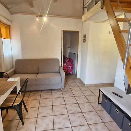 2 Pieces Avec Clim, Parking, Proche Commerces Et - Sainte-maxime, Golfe De St-tropez - Fr-1-780-76 Apartment *