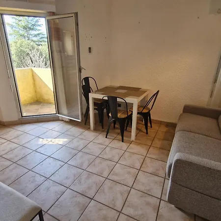 2 Pieces Avec Clim, Parking, Proche Commerces Et - Sainte-maxime, Golfe De St-tropez - Fr-1-780-76 דירה
