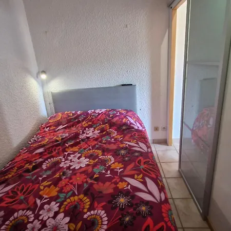 Apartment 2 Pieces Avec Clim, Parking, Proche Commerces Et - Sainte-maxime, Golfe De St-tropez - Fr-1-780-76 *