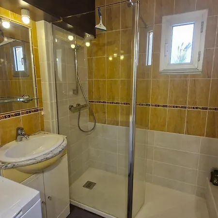 Apartment 2 Pieces Avec Clim, Parking, Proche Commerces Et - Sainte-maxime, Golfe De St-tropez - Fr-1-780-76
